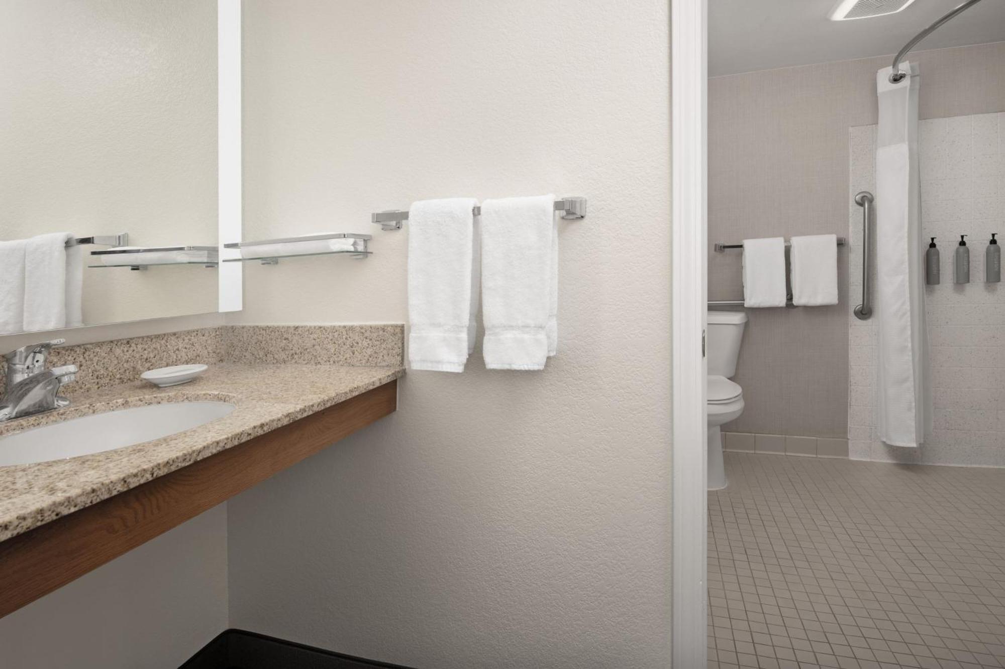 Residence Inn Kansas City Overland Park Exterior photo