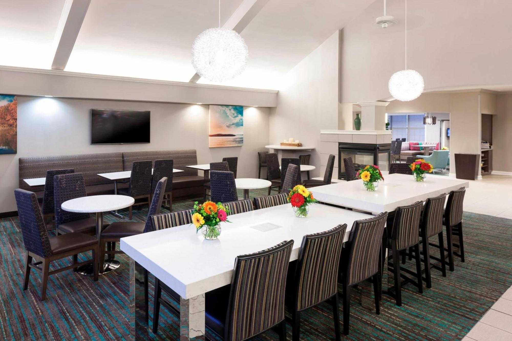 Residence Inn Kansas City Overland Park Exterior photo