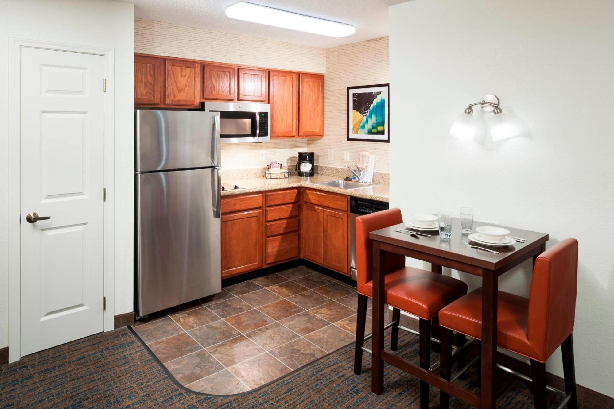 Residence Inn Kansas City Overland Park Exterior photo