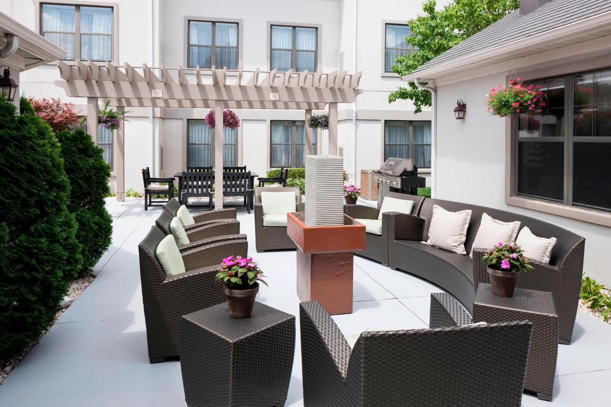 Residence Inn Kansas City Overland Park Exterior photo